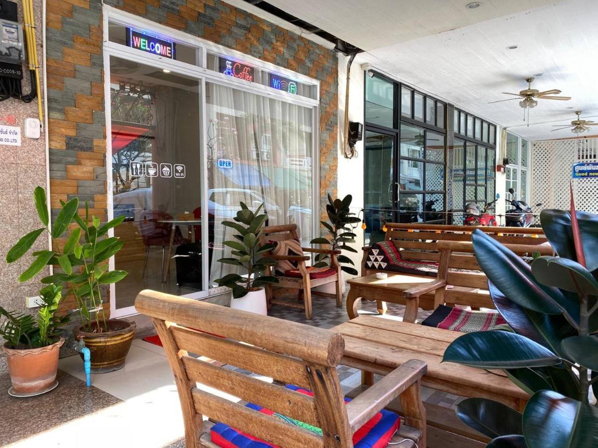 Orange Jomtien Hotel Exterior photo