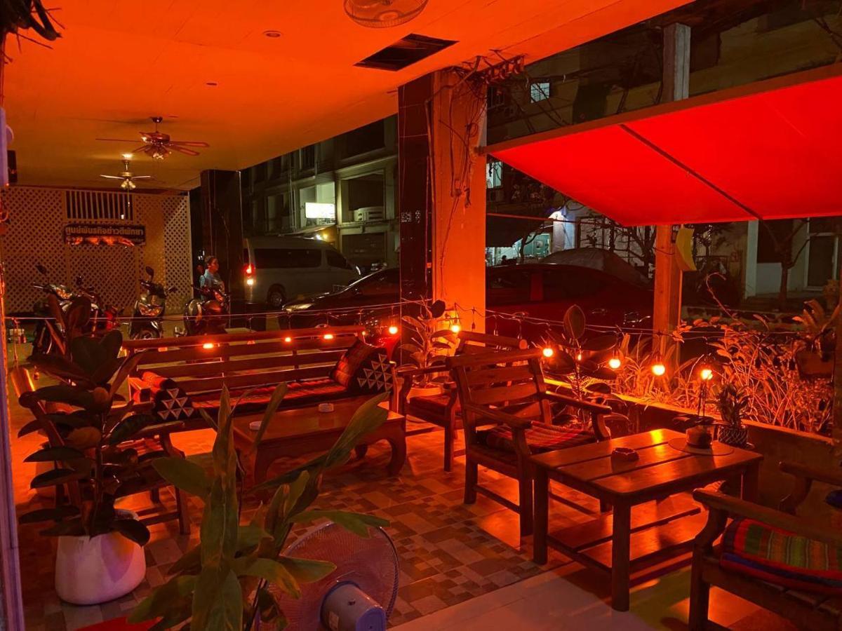 Orange Jomtien Hotel Exterior photo